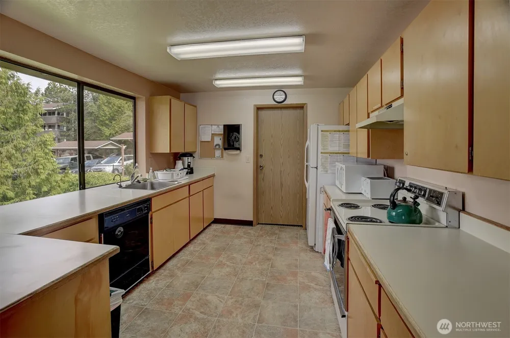 20198 Viking Crest Loop NE #8-201 Poulsbo, WA 98370