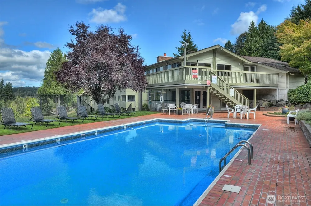 20198 Viking Crest Loop NE #8-201 Poulsbo, WA 98370