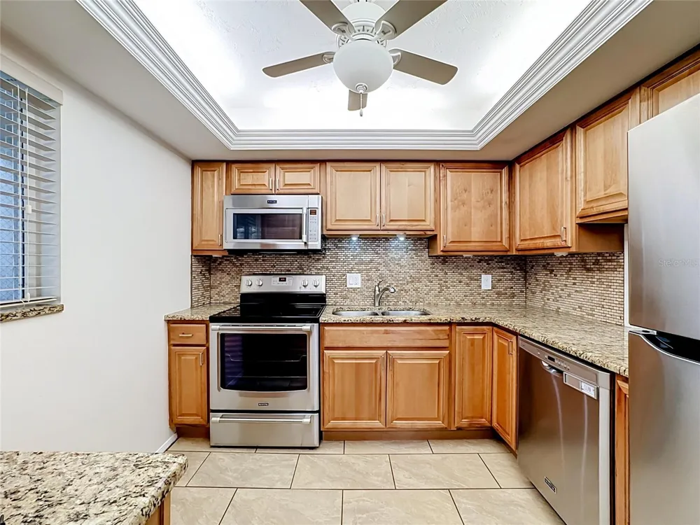 1520 GLEN OAKS DRIVE E #248 Sarasota, FL 34232