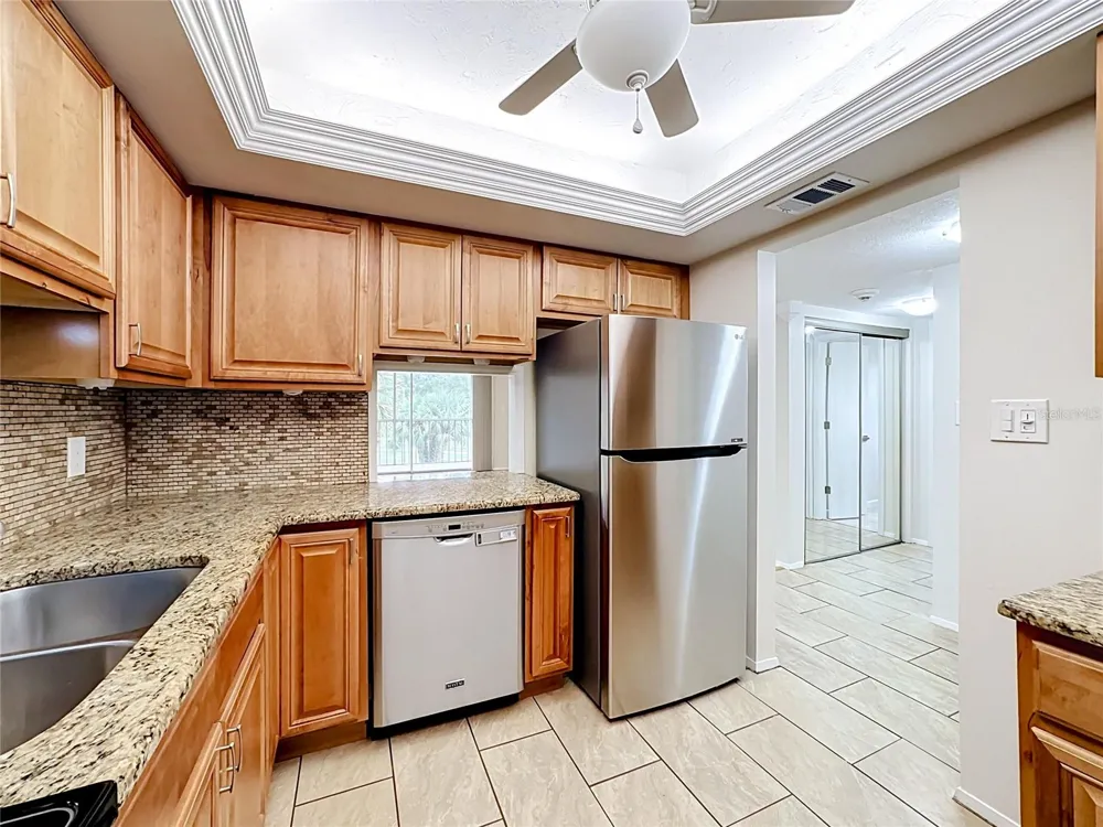 1520 GLEN OAKS DRIVE E #248 Sarasota, FL 34232