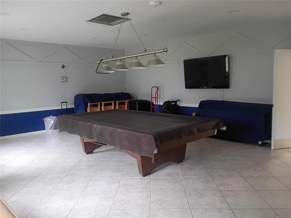 1520 GLEN OAKS DRIVE E #248 Sarasota, FL 34232