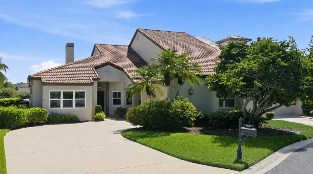7765 CALLE FACIL Sarasota, FL 34238