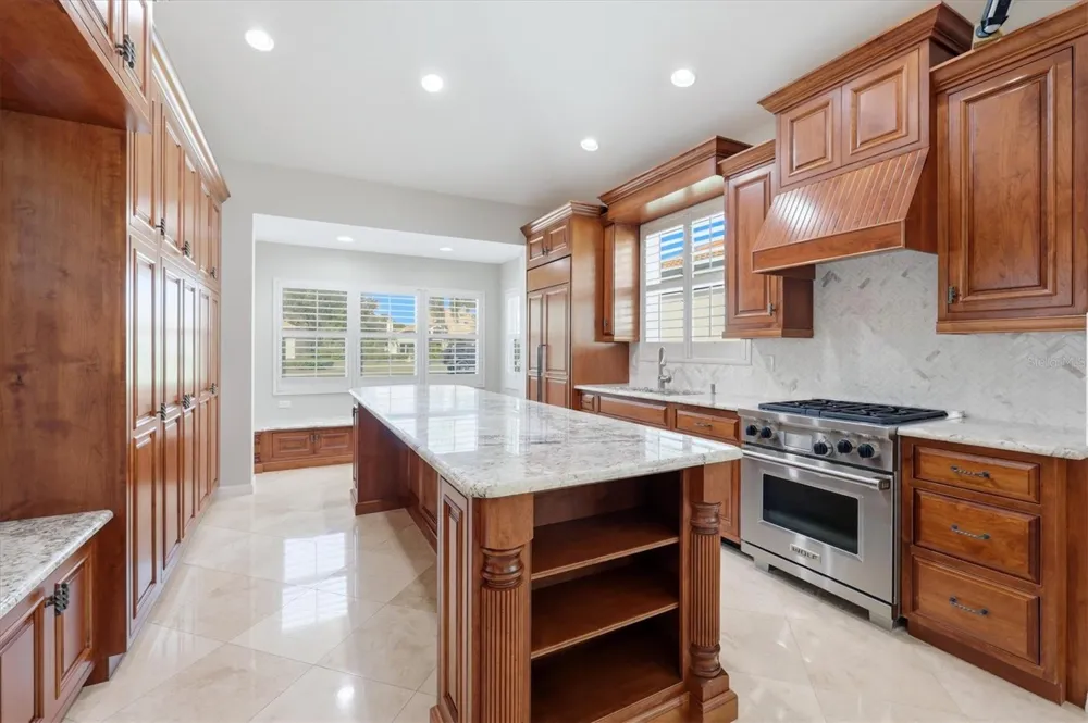 7765 CALLE FACIL Sarasota, FL 34238