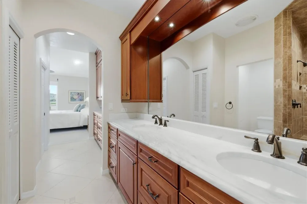 7765 CALLE FACIL Sarasota, FL 34238