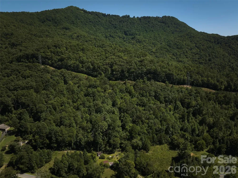414 Brendle Road Bryson City, NC 28713