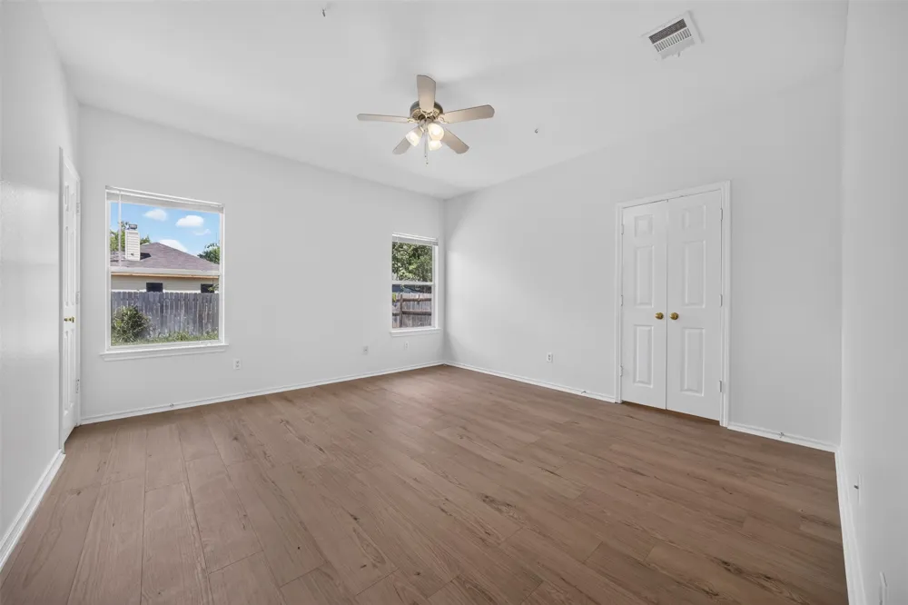 11500 Lapoynor Street Manor, TX 78653