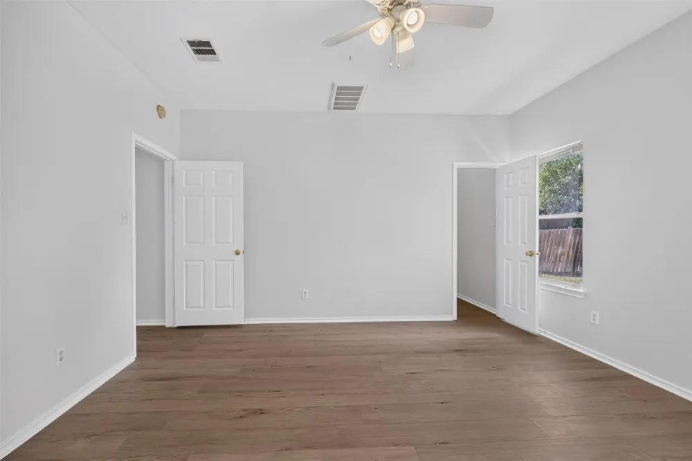 11500 Lapoynor Street Manor, TX 78653