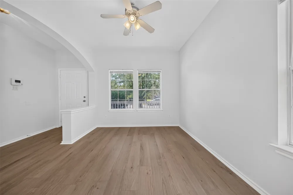 11500 Lapoynor Street Manor, TX 78653