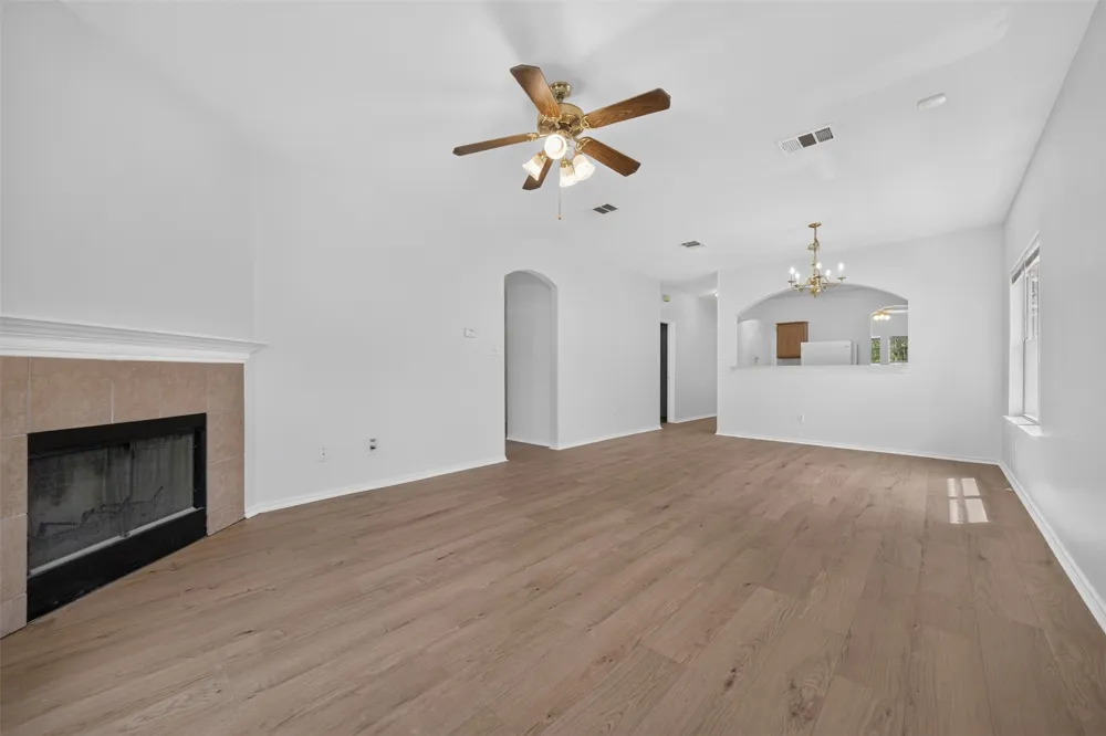 11500 Lapoynor Street Manor, TX 78653