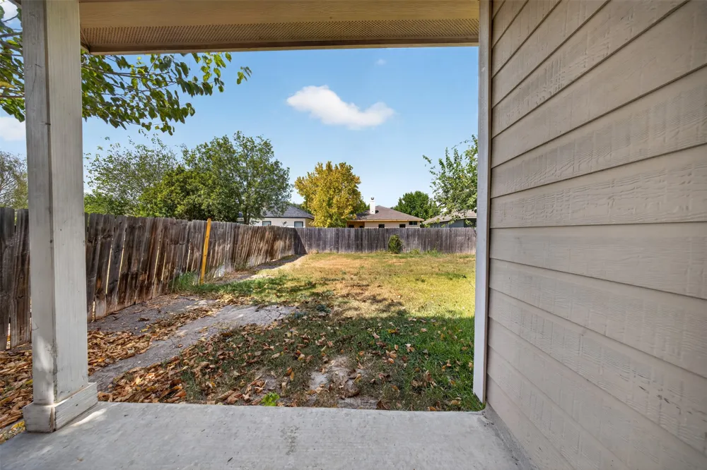 11500 Lapoynor Street Manor, TX 78653