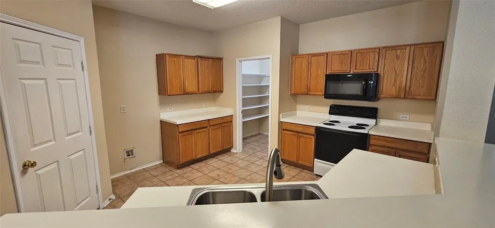 2820 Deer Ridge Drive Rockwall, TX 75032