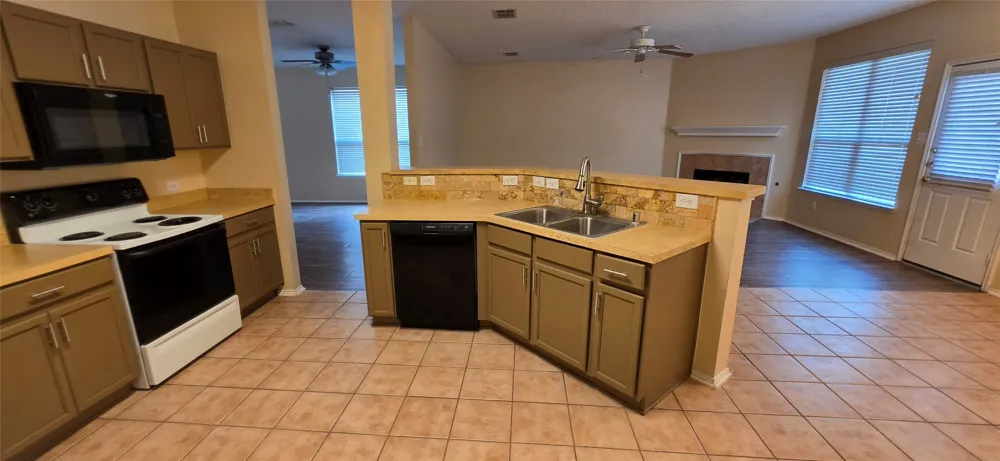2820 Deer Ridge Drive Rockwall, TX 75032