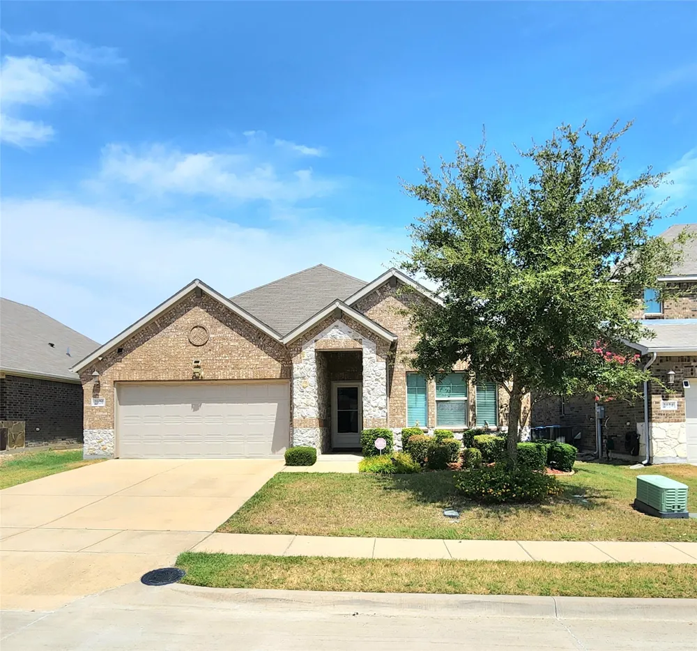 2126 Clarion Drive Forney, TX 75126