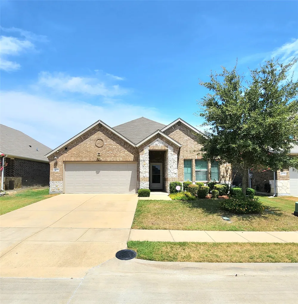 2126 Clarion Drive Forney, TX 75126