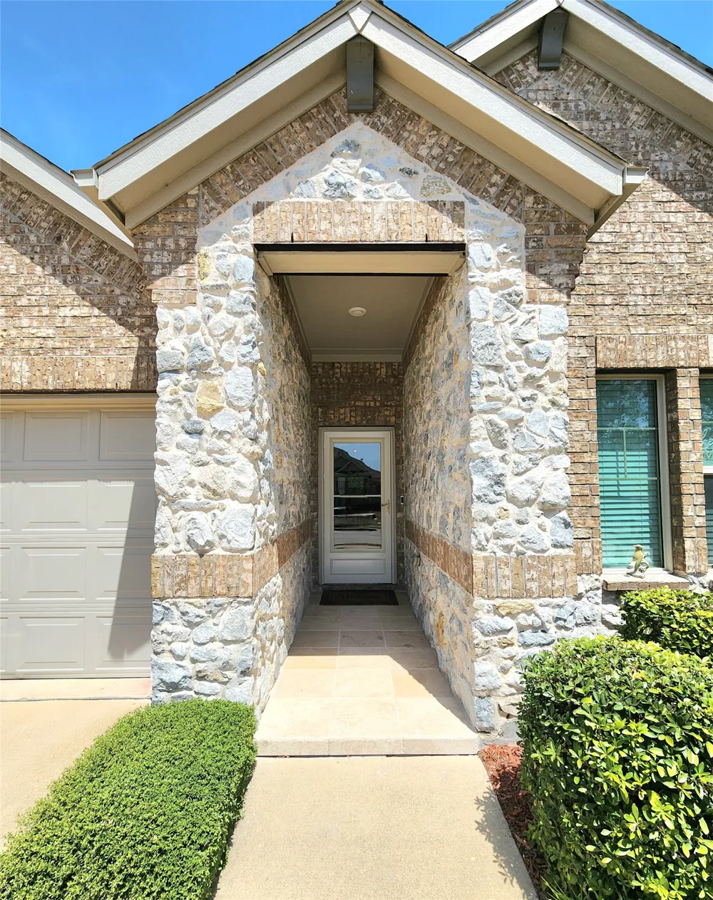 2126 Clarion Drive Forney, TX 75126