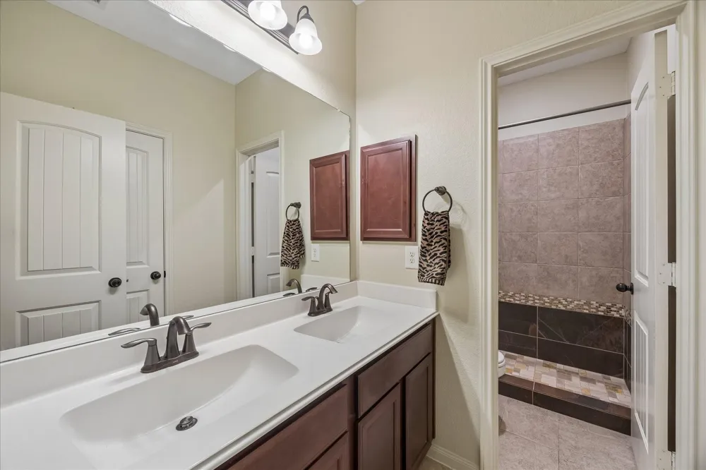 16022 Sydneyann Drive Hockley, TX 77447