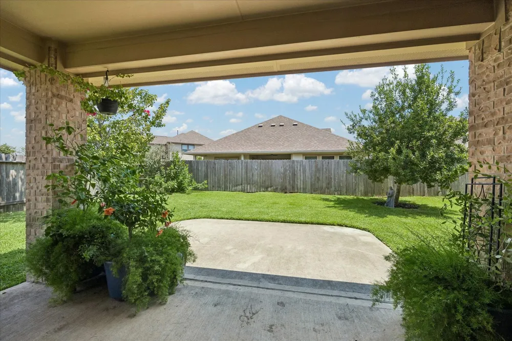 16022 Sydneyann Drive Hockley, TX 77447