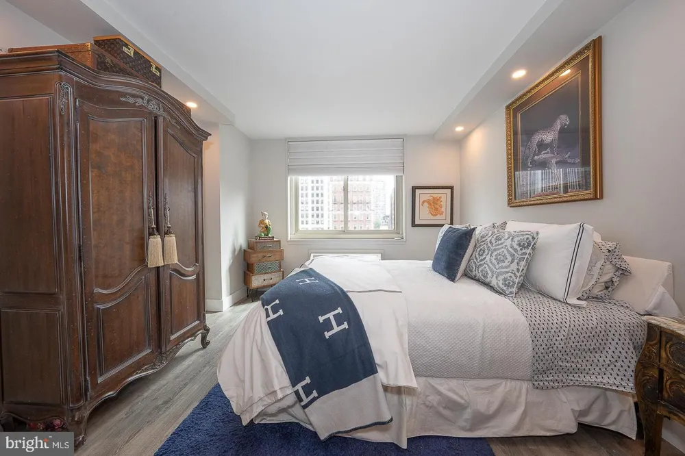 1919 CHESTNUT STREET #714 Philadelphia, PA 19103