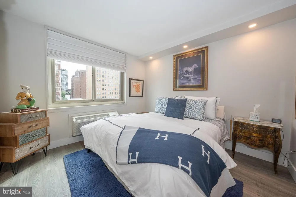 1919 CHESTNUT STREET #714 Philadelphia, PA 19103