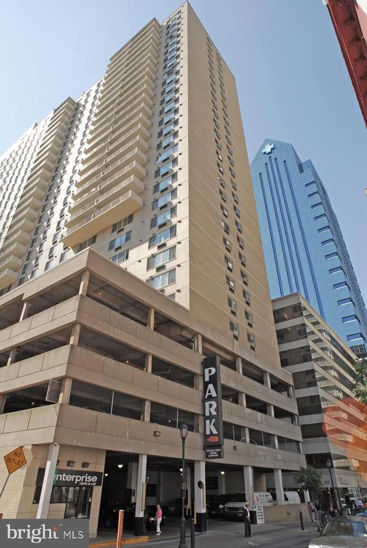 1919 CHESTNUT STREET #714 Philadelphia, PA 19103