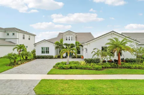 15187 WILDWOOD CIRCLE