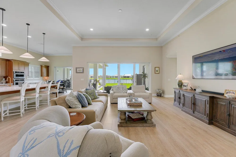 15187 WILDWOOD CIRCLE 