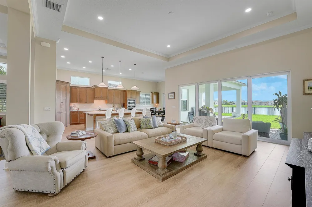 15187 WILDWOOD CIRCLE 
