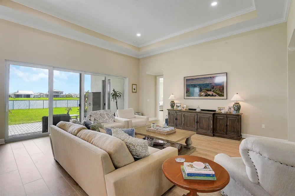 15187 WILDWOOD CIRCLE 