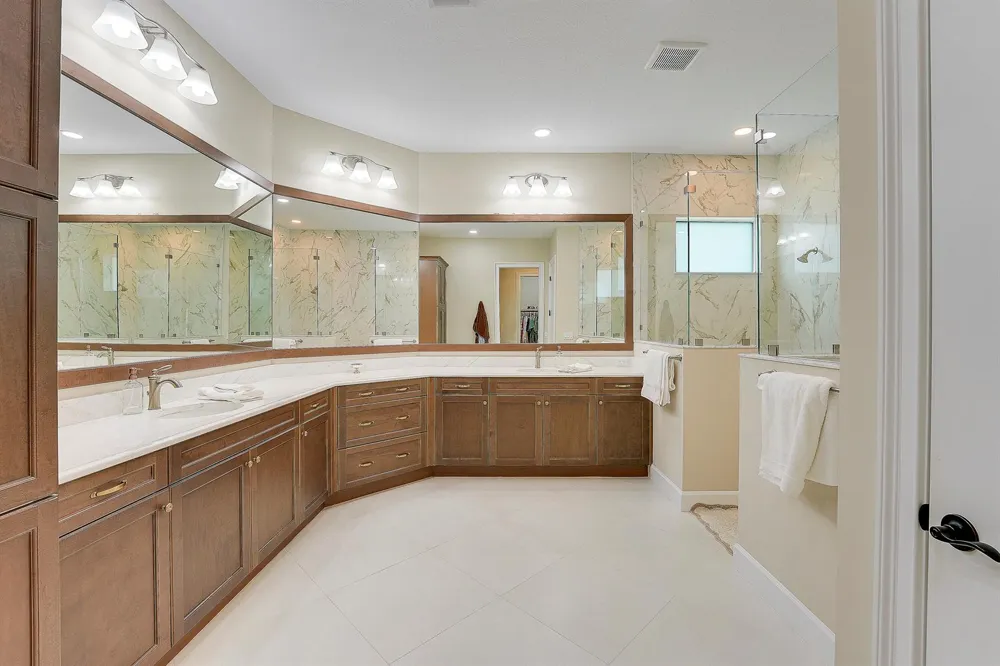 15187 WILDWOOD CIRCLE 