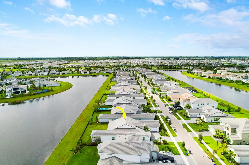 15187 WILDWOOD CIRCLE 