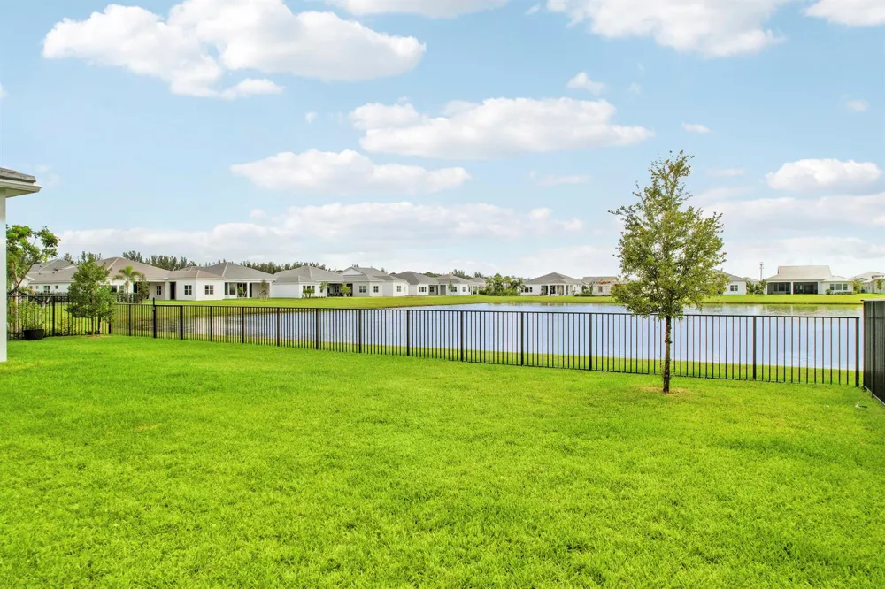 15187 WILDWOOD CIRCLE 