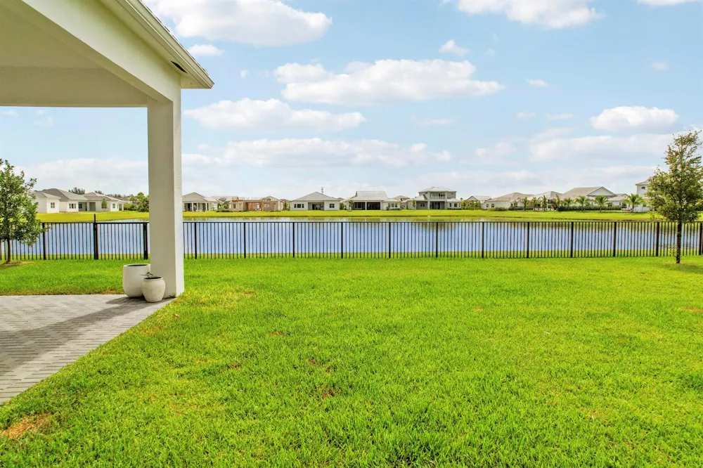 15187 WILDWOOD CIRCLE 