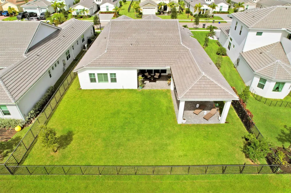 15187 WILDWOOD CIRCLE 