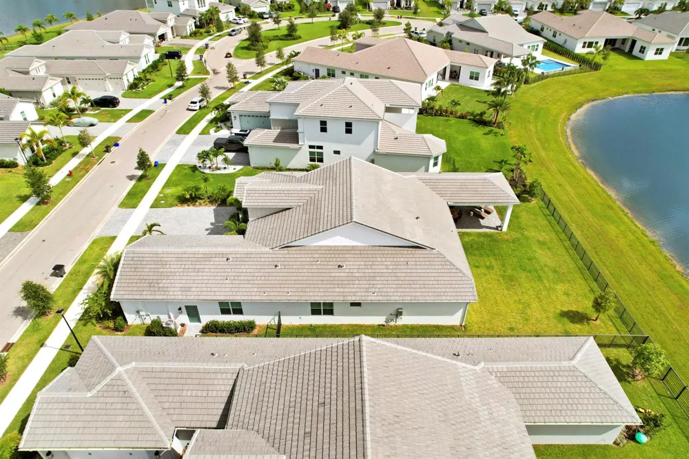 15187 WILDWOOD CIRCLE 