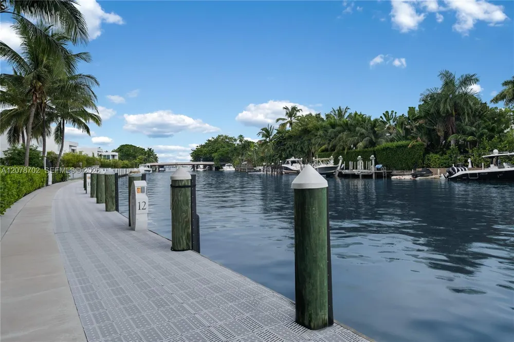 4701 Meridian Ave (Boat slip #12) Miami Beach, FL 33140