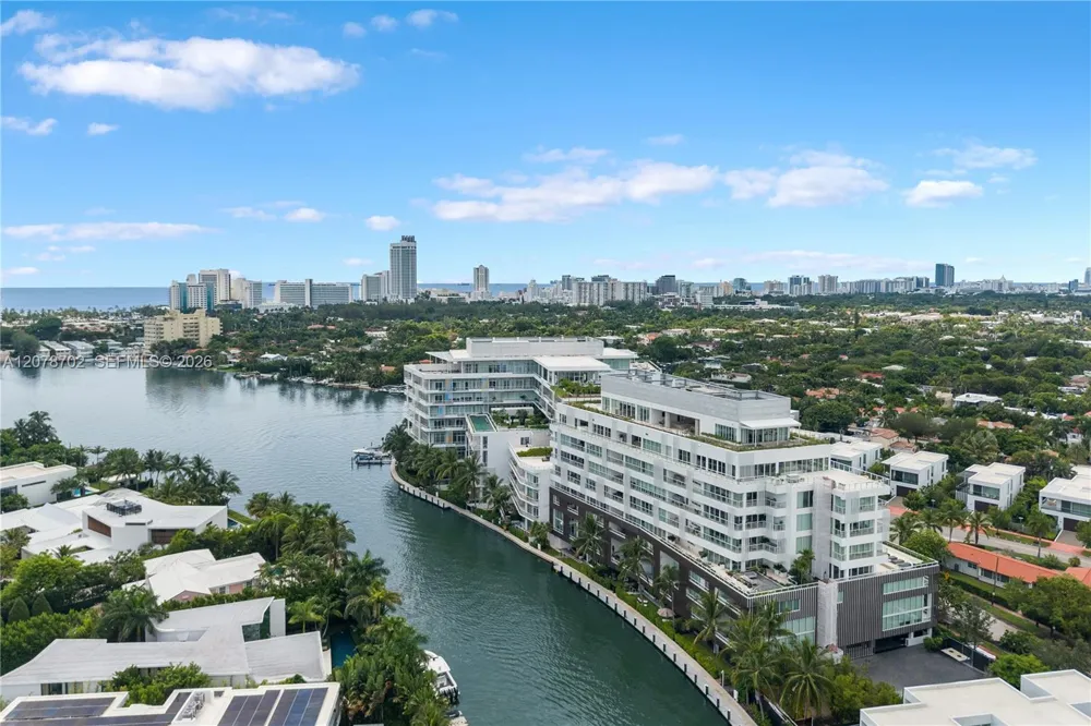 4701 Meridian Ave (Boat slip #12) Miami Beach, FL 33140