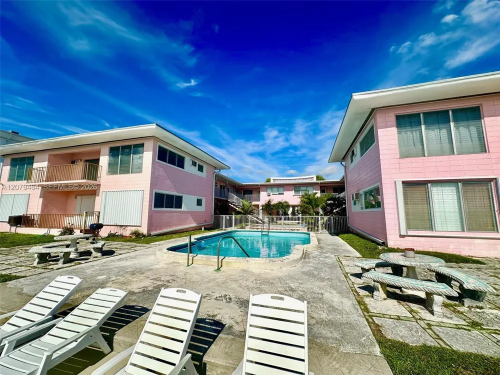 7921 East Dr #12 North Bay Village, FL 33141