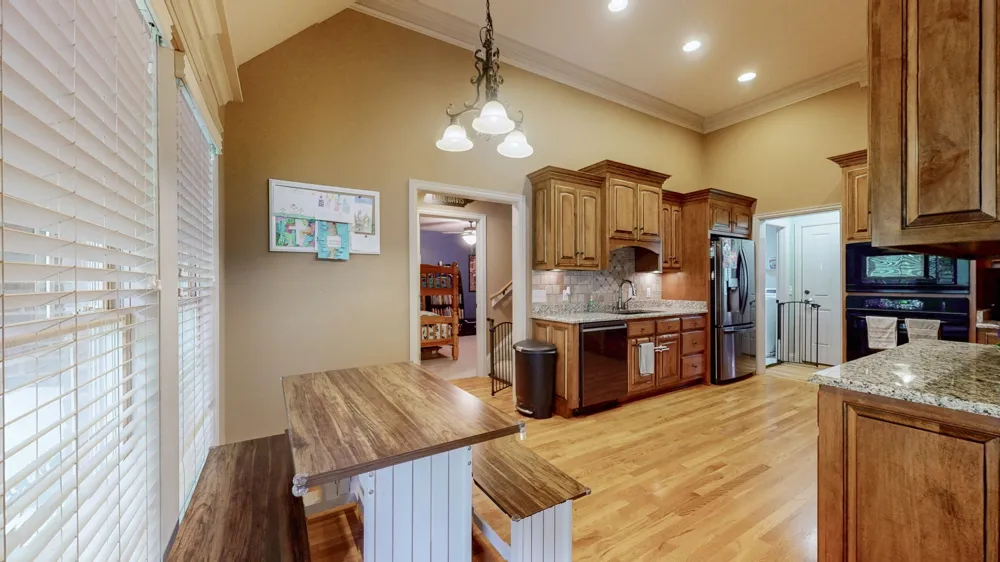 1007 Briarwood Dr Cottontown, TN 37048