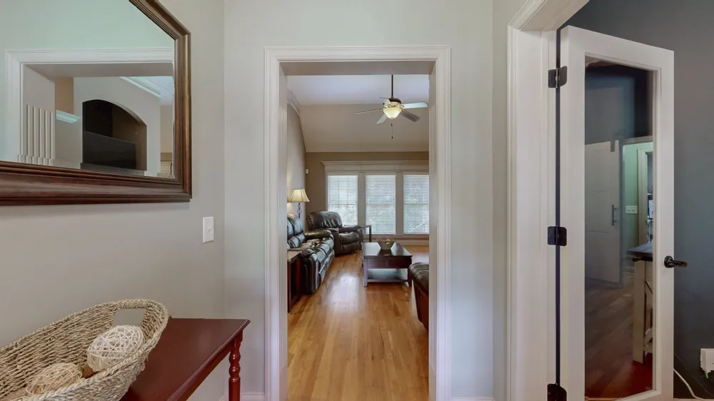 1007 Briarwood Dr Cottontown, TN 37048
