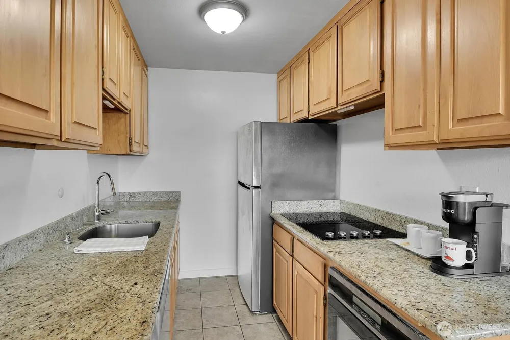 23007 Marine View Drive S #B306 Des Moines, WA 98198