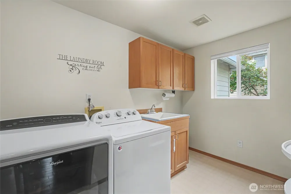 9805 76th Street SW Lakewood, WA 98498