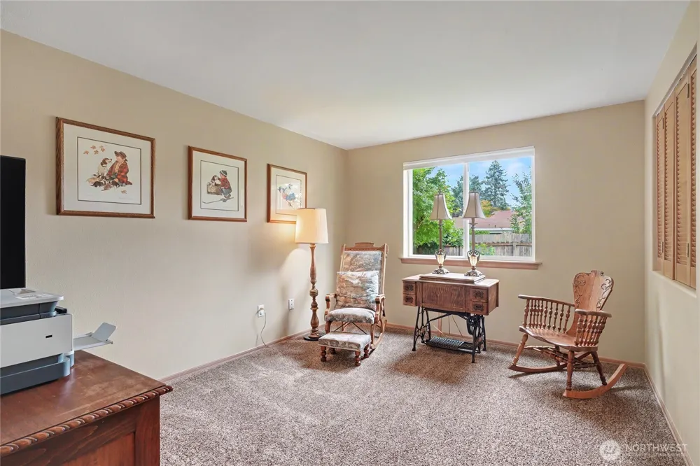 9805 76th Street SW Lakewood, WA 98498