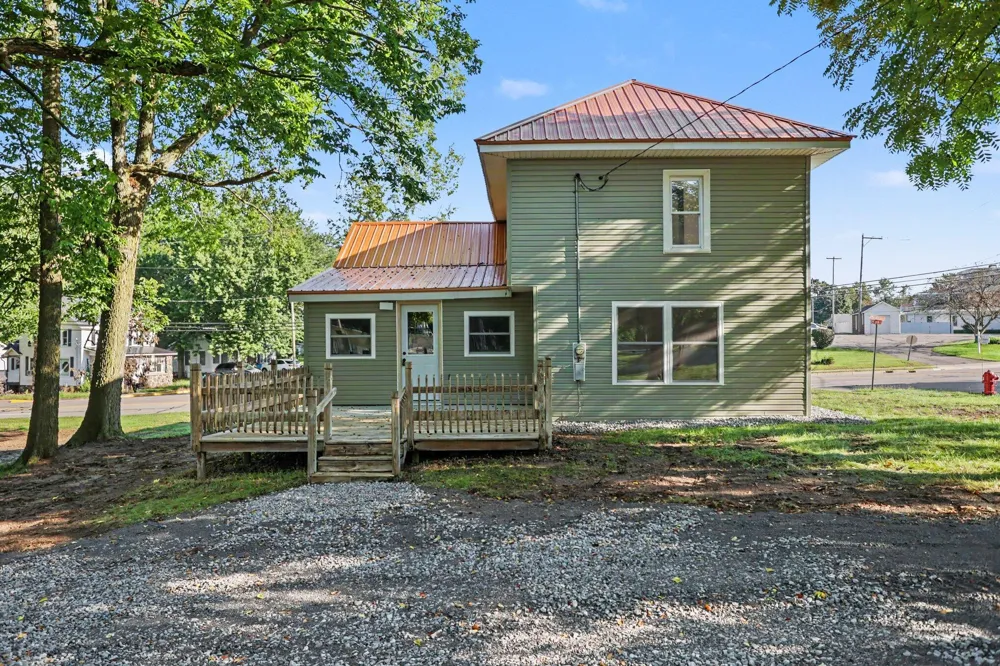 127 South Street Colon Village, MI 49040
