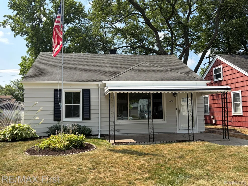2000 Moorhouse Street Ferndale City, MI 48220