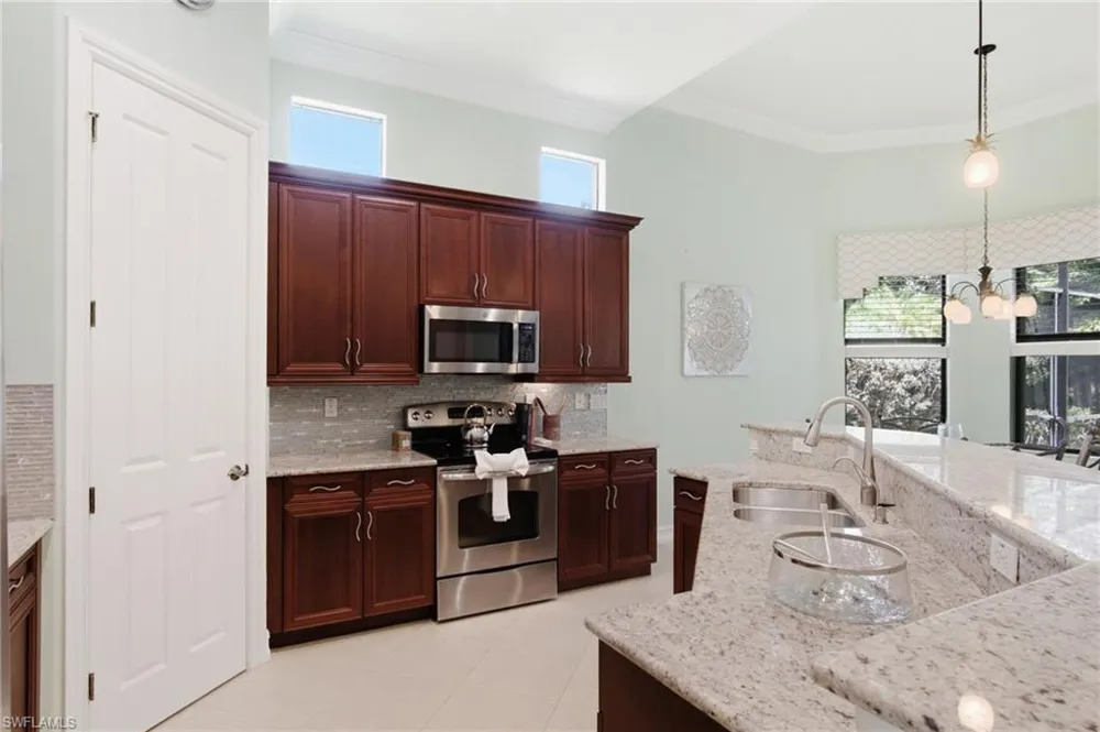15850 Secoya Reserve Circle Naples, FL 34110