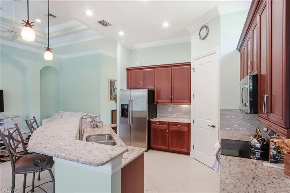 15850 Secoya Reserve Circle Naples, FL 34110