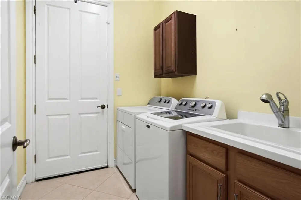 15850 Secoya Reserve Circle Naples, FL 34110