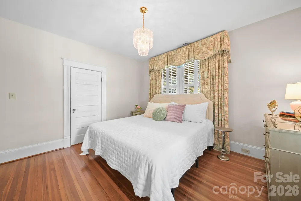 424 S York Street Gastonia, NC 28052