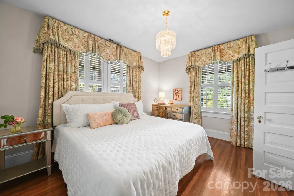 424 S York Street Gastonia, NC 28052