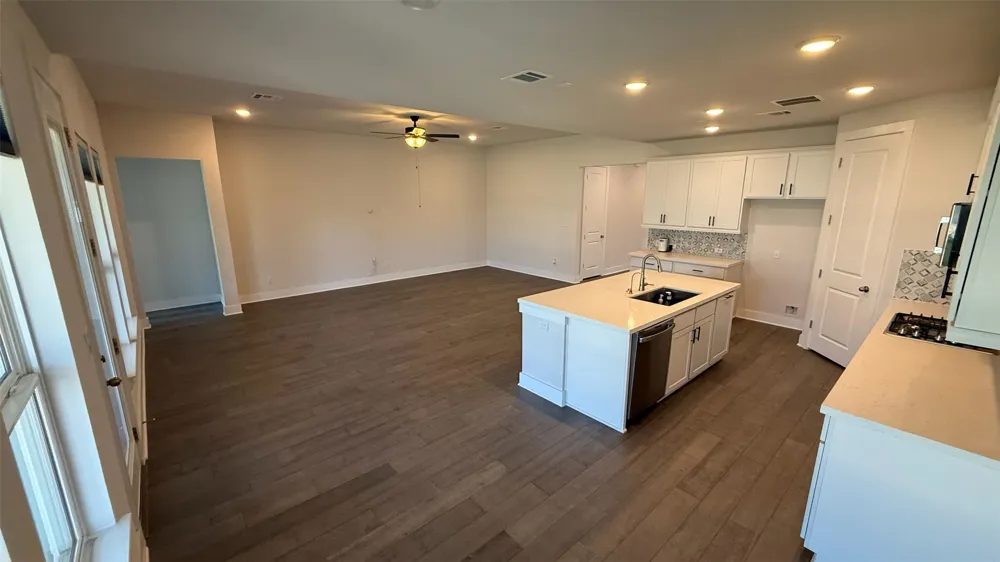 1849 Donetto Drive Leander, TX 78641